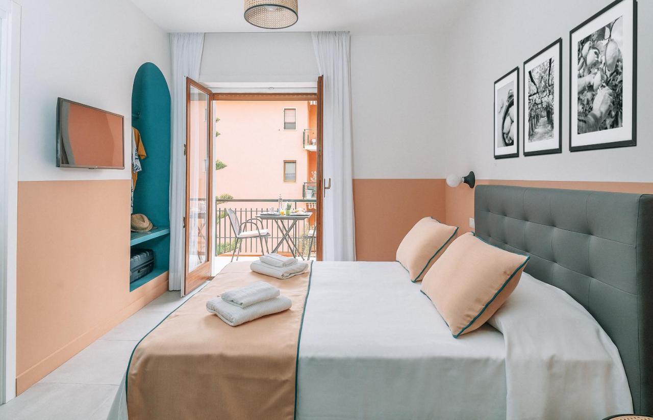 Sorrento Colors&Suites Екстериор снимка